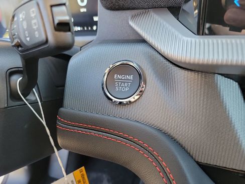 New 2026 Ford Explorer ST-Line image 21