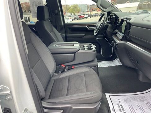 Used 2024 Chevrolet Silverado 1500 LT image 30