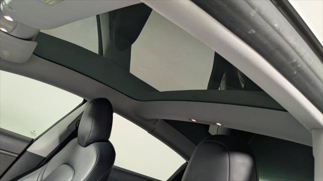 Used 2018 Tesla Model 3 Long Range RWD image 29
