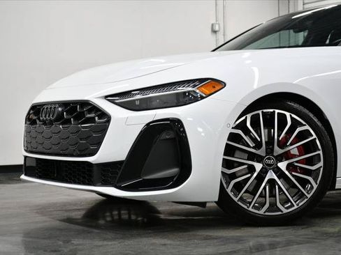 Used 2025 Audi S5 Premium Plus w/ Premium Plus Package AWD/4WD image 3