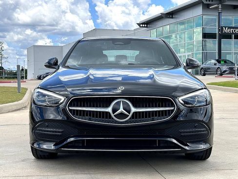 Used 2025 Mercedes-Benz C 300 Sedan image 3