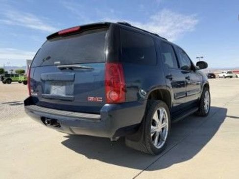 Used 2007 GMC Yukon SLE RWD image 3