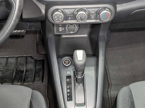 Used 2023 Nissan Kicks S image 19