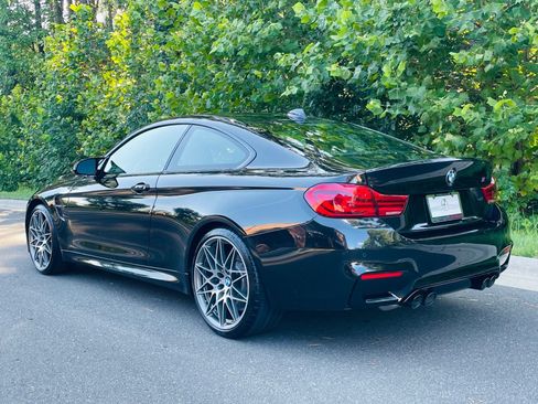 Used 2019 BMW M4 Coupe w/ Competition Package RWD image 1