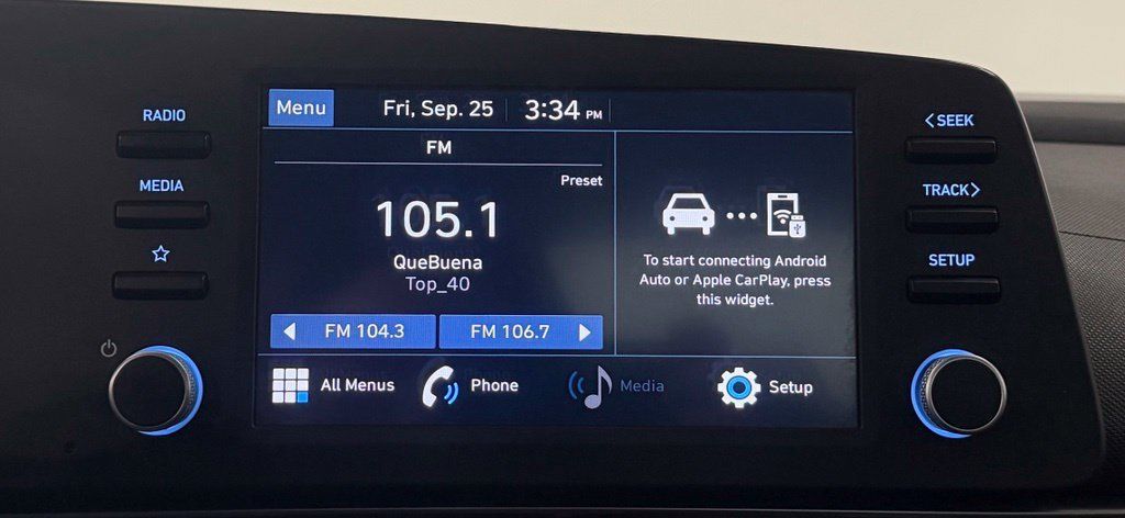 Used 2021 Hyundai Elantra SE FWD image 18