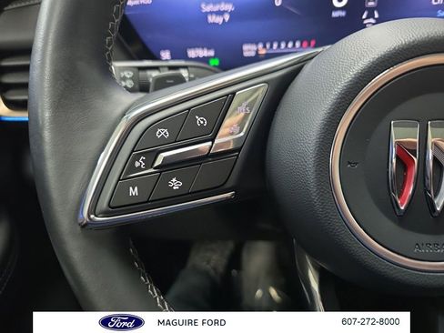 Used 2024 Buick Envision Avenir AWD/4WD image 23