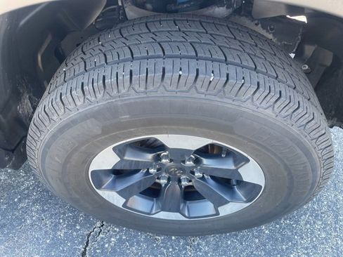 Used 2020 RAM 1500 Rebel image 18