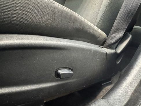 Used 2017 Dodge Charger SE w/ Popular Equipment Group image 14