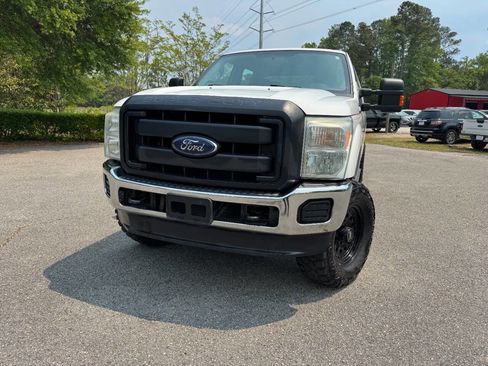 Used 2014 Ford F250 XL w/ Power Equipment Group image 26