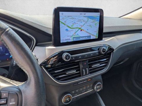 Used 2020 Ford Escape SE Sport image 11