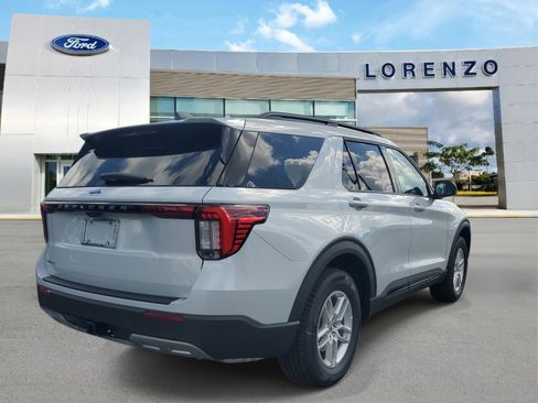 New 2026 Ford Explorer Active RWD image 4