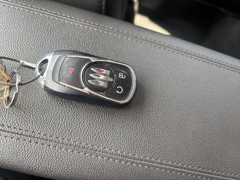 Used 2025 Buick Encore GX Preferred FWD image 23