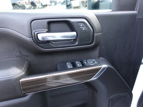 Used 2023 Chevrolet Silverado 2500 LT w/ Convenience Package image 17