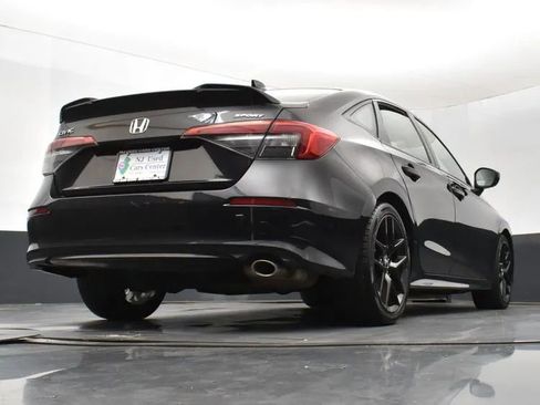 Used 2022 Honda Civic Sport image 12