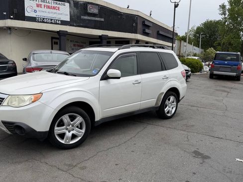 Used 2010 Subaru Forester 2.5X Premium AWD/4WD image 1