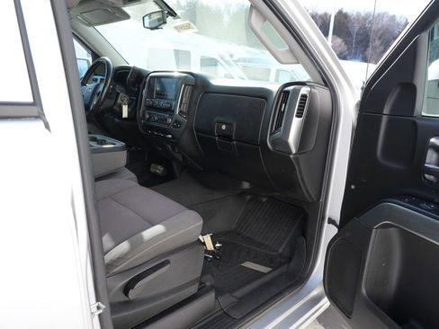 Used 2018 Chevrolet Silverado 1500 LT w/ All Star Edition image 27