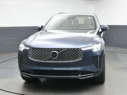 New 2026 Volvo XC90 B6 Plus AWD/4WD image 3