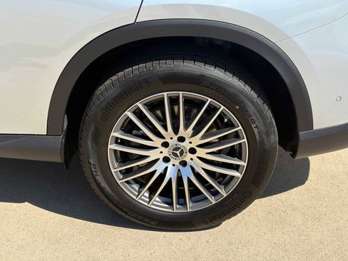 New 2026 Mercedes-Benz GLC 300 4MATIC image 9