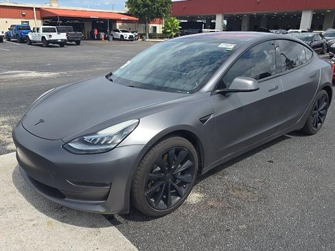 Used 2018 Tesla Model 3 Long Range RWD image 1