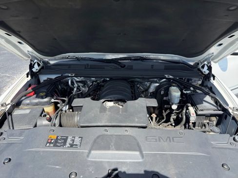 Used 2015 GMC Yukon Denali w/ Open Road Package AWD/4WD image 19
