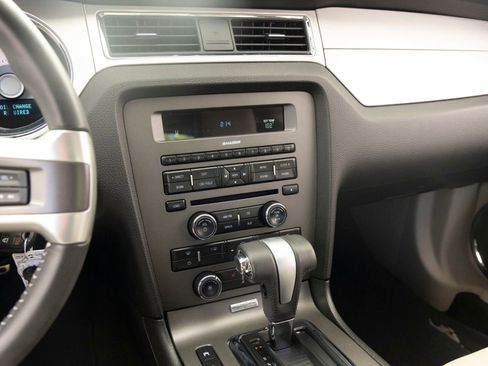 Used 2011 Ford Mustang Premium w/ 202A Rapid Spec Order Code RWD image 18