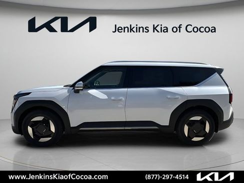 New 2026 Kia EV9 Wind AWD/4WD image 9