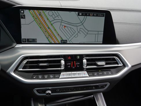 Used 2022 BMW X5 sDrive40i w/ Premium Package RWD image 17