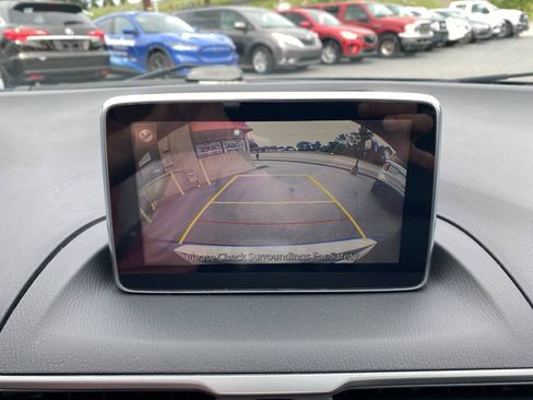 Used 2014 MAZDA MAZDA3 i Grand Touring w/ Appearance Package FWD image 16