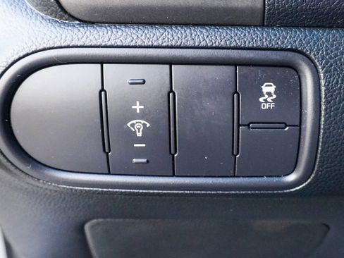 Used 2018 Kia Forte LX image 33