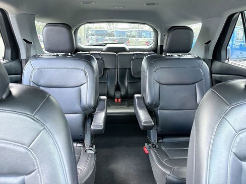 Used 2022 Ford Explorer Limited w/ Equipment Group 301A image 27