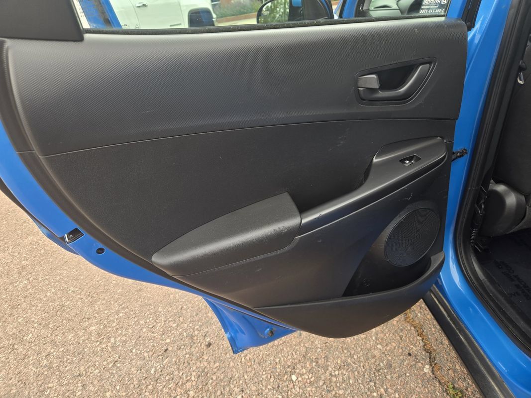 Used 2018 Hyundai Kona SE AWD/4WD image 19