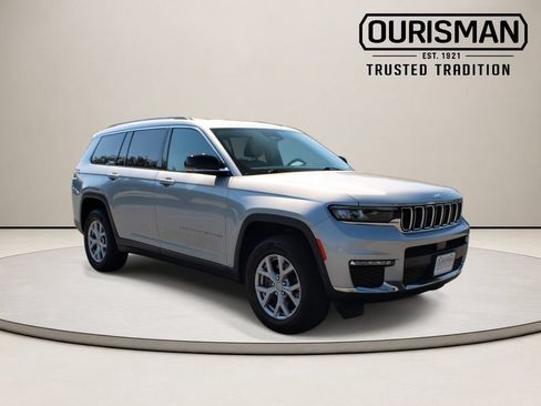 Used 2022 Jeep Grand Cherokee L Limited AWD/4WD image 2