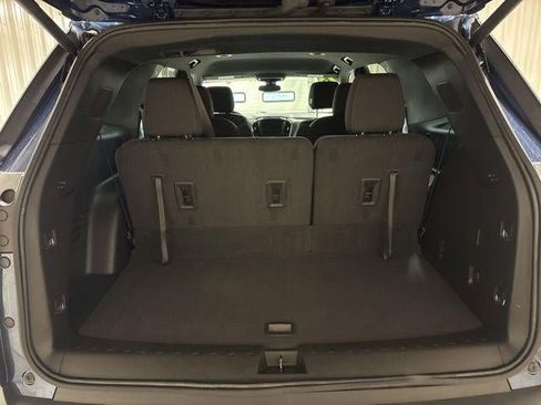 Used 2023 Chevrolet Traverse LT FWD image 29