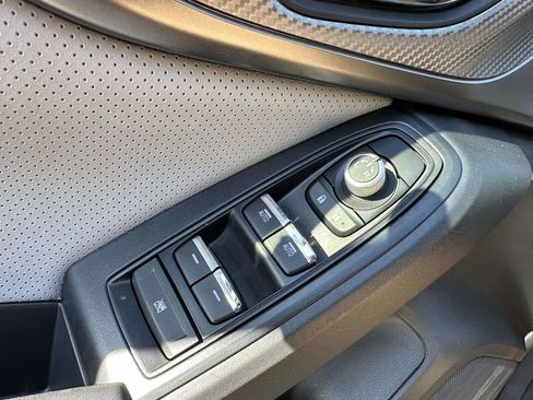 Certified 2023 Subaru Crosstrek 2.5i Limited image 32