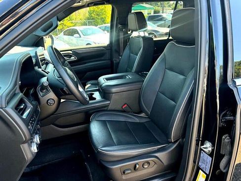 Used 2022 GMC Yukon SLT w/ SLT Luxury Package image 17