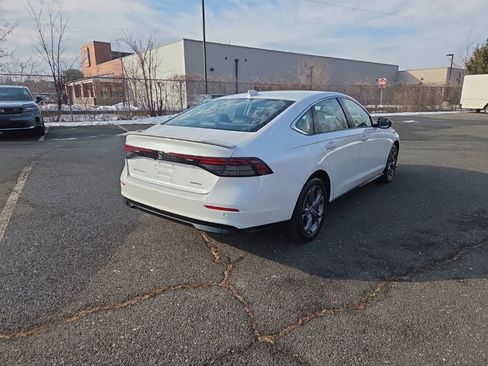 Used 2024 Honda Accord EX-L image 5