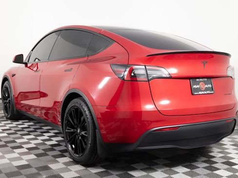 Used 2021 Tesla Model Y Long Range AWD/4WD image 5