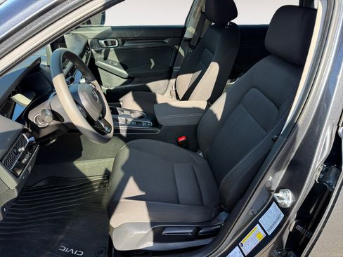 Used 2023 Honda Civic LX image 10