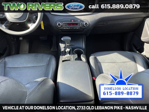 Used 2019 Kia Sorento LX image 31