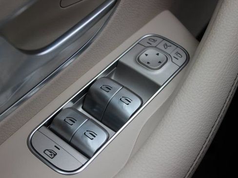 Used 2022 Mercedes-Benz GLE 350 4MATIC image 18