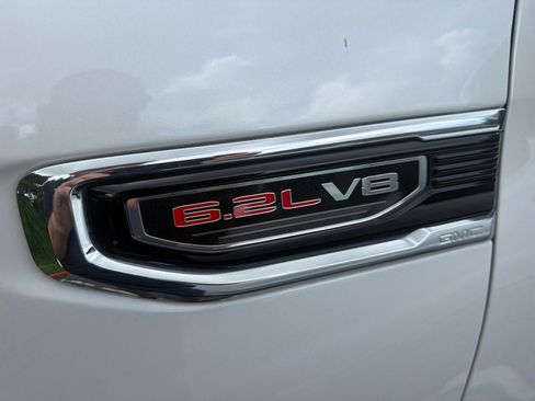 Used 2019 GMC Sierra 1500 Denali w/ Denali Ultimate Package AWD/4WD image 5