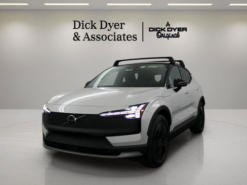 New 2026 Volvo EX30 Cross Country Ultra w/ Protection Package Premier image 6