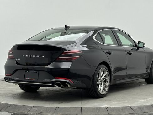 Used 2022 Genesis G70 2.0T image 8