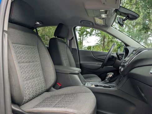 Used 2024 Chevrolet Equinox LT w/ LPO, Floor Liner Package FWD image 17