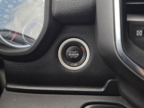 Used 2024 RAM 1500 Laramie AWD/4WD image 23