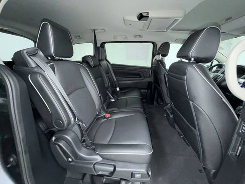 Used 2025 Honda Odyssey Touring image 18