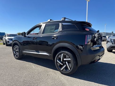 New 2026 Nissan Kicks SV w/ SV Premium Package image 3