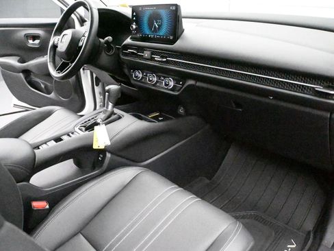 Used 2024 Honda HR-V EX-L image 19