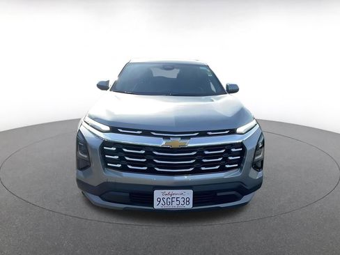 Used 2025 Chevrolet Equinox LT image 4