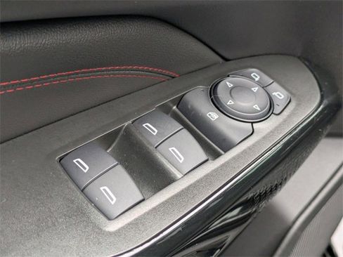 New 2026 Chevrolet Trax RS w/ Sunroof Package image 10